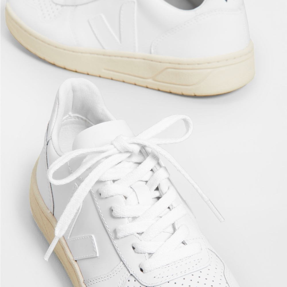 Veja White Leather Sneakers - Picture 2 of 7